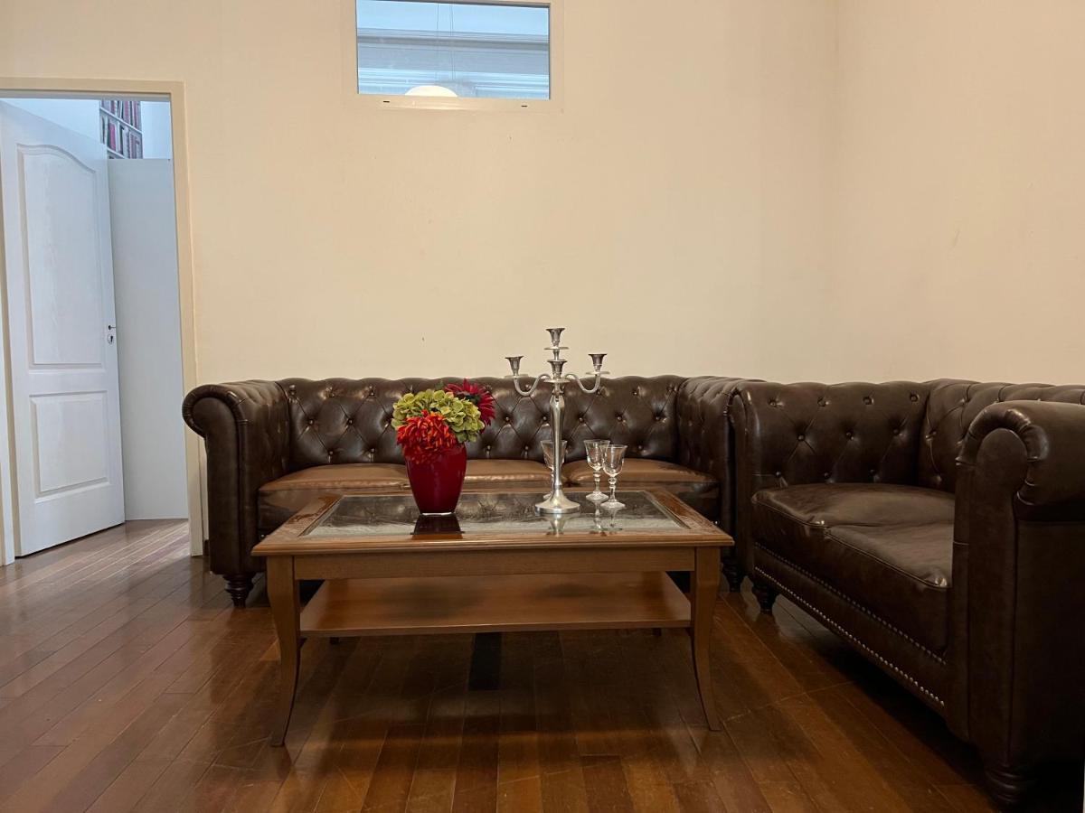Tea Liu Apartment — Photos 1